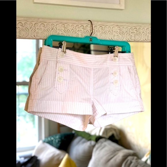 Express Pants - Express Shorts - Front Button Detail - White w/ Tan Stripes - Size 4